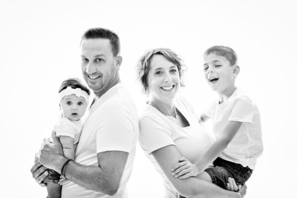 photo de famillee en sourire à Lieusaint
