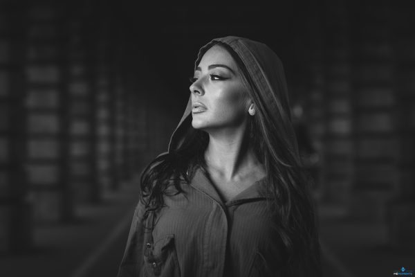 Portrait femme noir et blanc en Seine-et-Marne