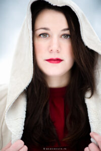 Séance photo avec un photographe pro avec modèle fille