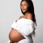 shooting photo grossesse en studio à Nandy (77)